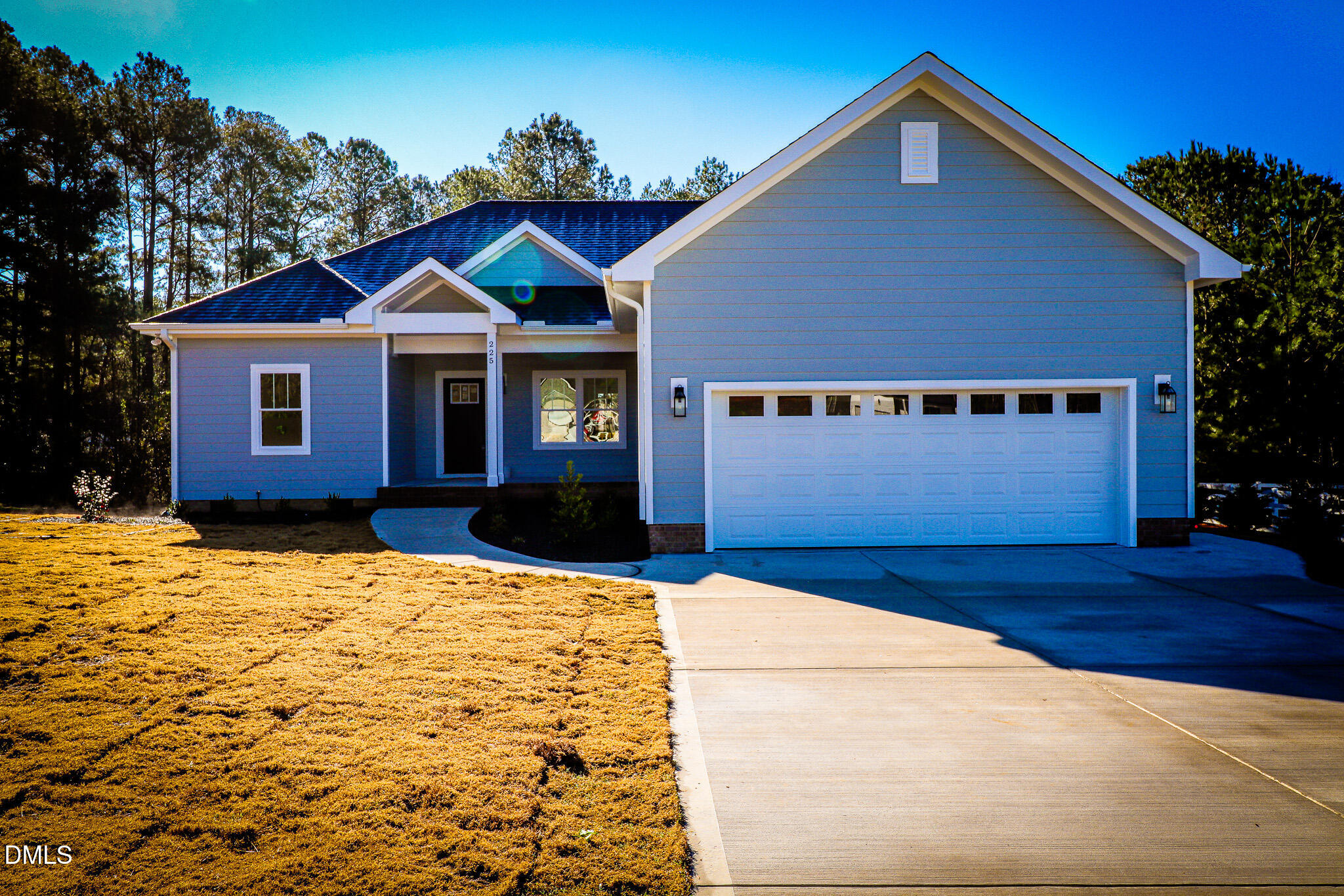 225 Parker Road Four Oaks, NC 27524 - Photo 2 of 41 225 Parker 31