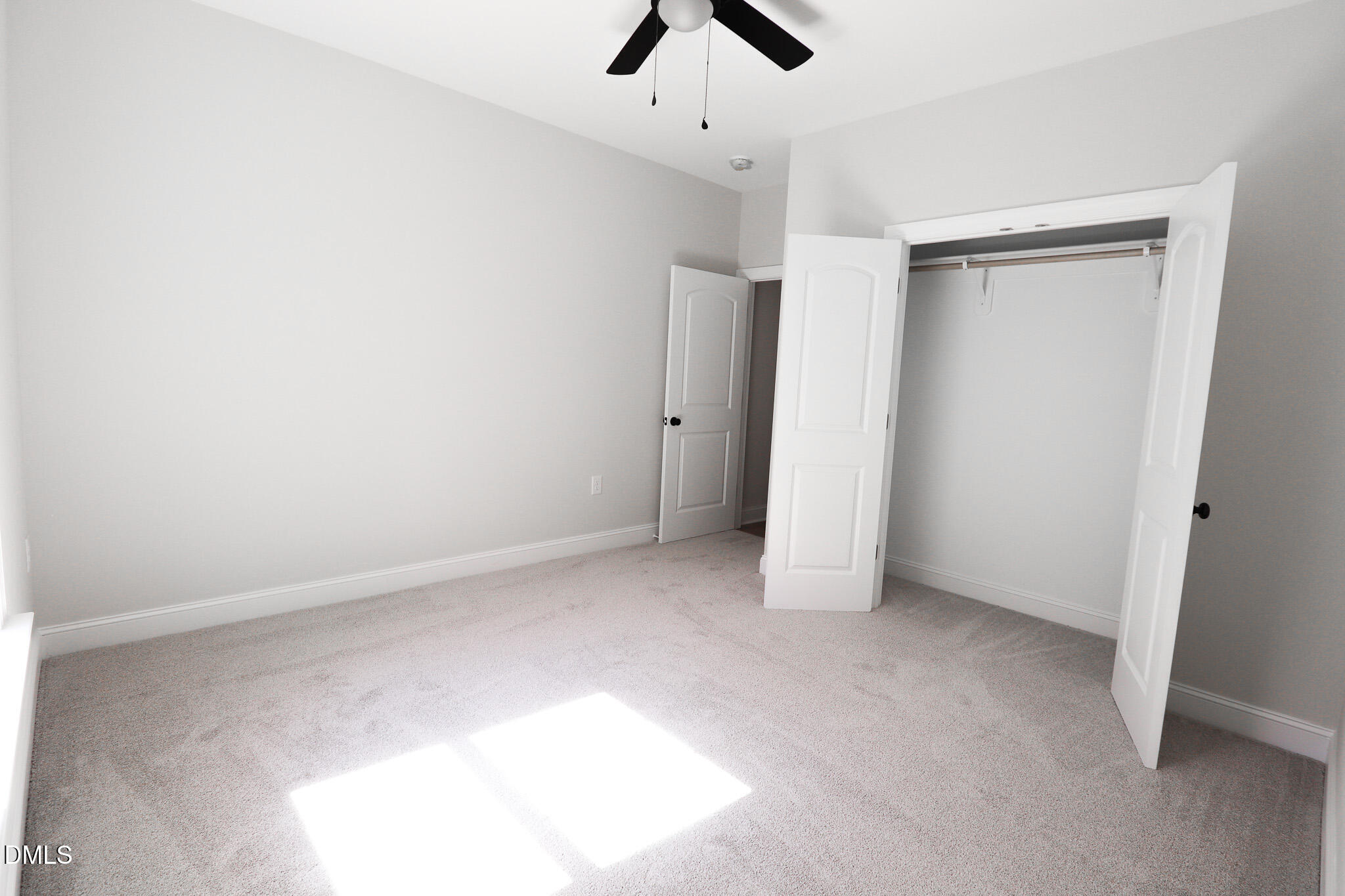 225 Parker Road Four Oaks, NC 27524 - Photo 30 of 41 225 interior 24