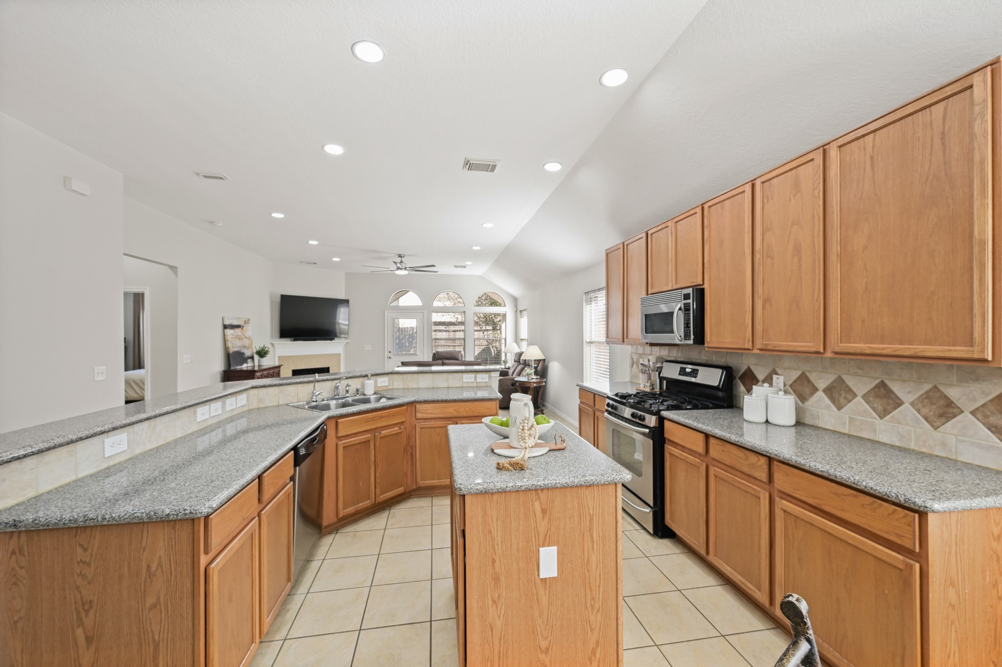 17314 Megan Springs Drive Spring, TX 77379 - Photo 16 of 40