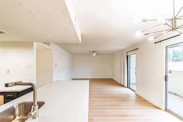 $135,000 | 14555 Wunderlich Drive, Unit 3505, Houston, TX 77069