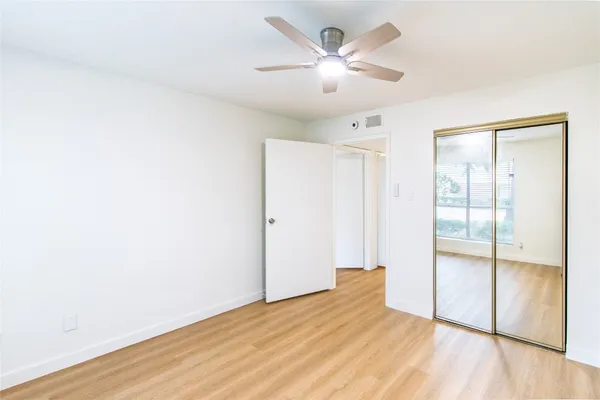 $135,000 | 14555 Wunderlich Drive, Unit 3505, Houston, TX 77069