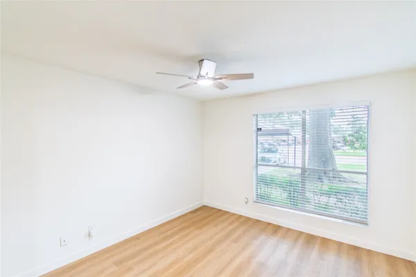 $138,000 | 14555 Wunderlich Drive, Unit 3505, Houston, TX 77069
