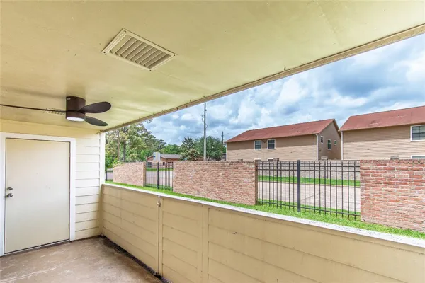 $135,000 | 14555 Wunderlich Drive, Unit 3505, Houston, TX 77069