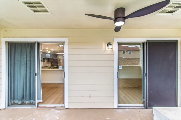 $135,000 | 14555 Wunderlich Drive, Unit 3505, Houston, TX 77069