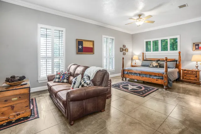 $999,999 | 20547 Crosby Eastgate Road, Crosby, TX 77532