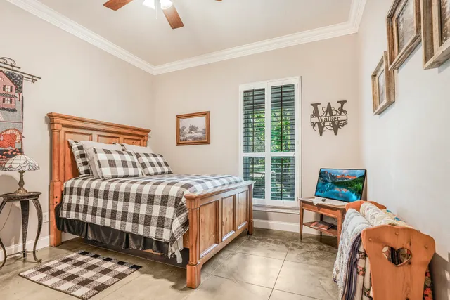 $999,999 | 20547 Crosby Eastgate Road, Crosby, TX 77532