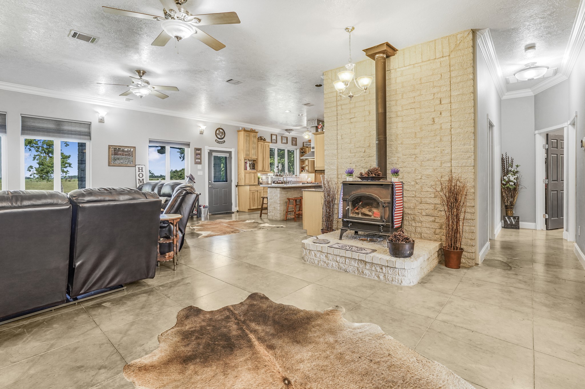 20547 Crosby Eastgate Road Crosby, TX 77532 - Photo 26 of 44 Wood burning fireplace!