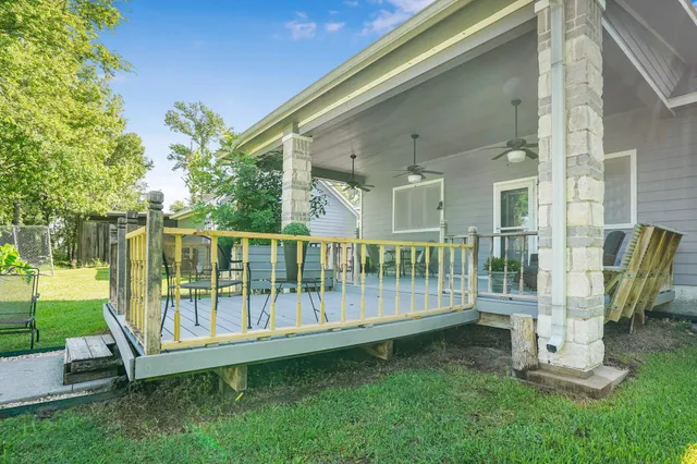 $999,999 | 20547 Crosby Eastgate Road, Crosby, TX 77532