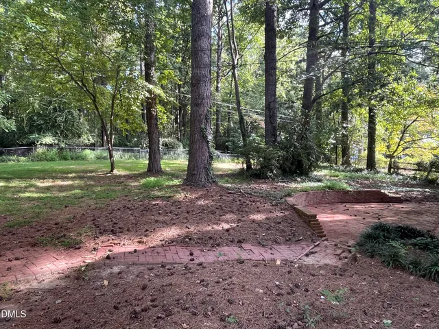 a view of outdoor space with green space