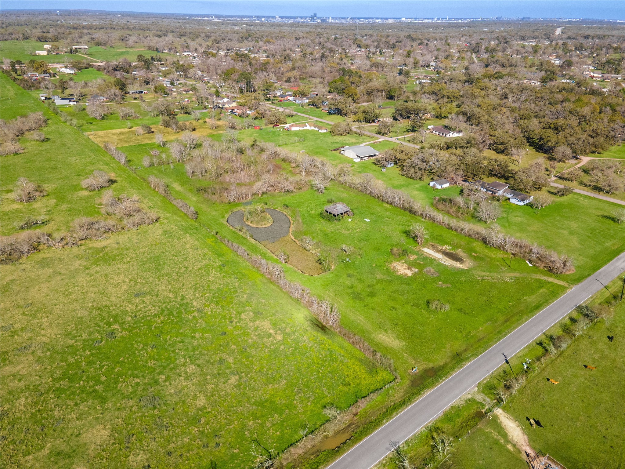 7522 South F Austin Freeport, TX 77541 - Photo 4 of 13 a view of city with ocean