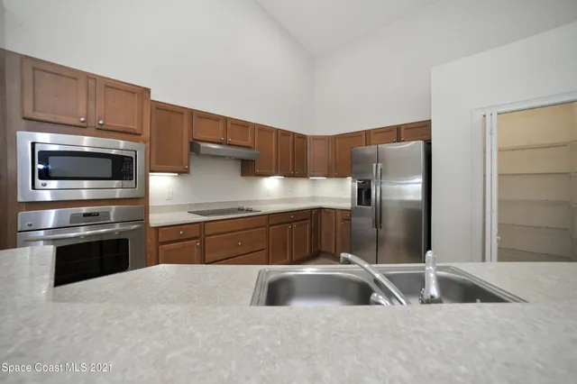 $2,800 | 117 Lancha Circle, Unit 201, Satellite Beach, FL 32937