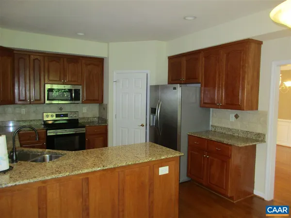 $2,800 | 3419 Turnberry Circle, Charlottesville, VA 22911