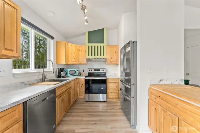 $399,900 | 23 Sunrise Lane, South Bend, WA 98586