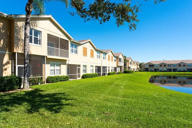 $1,790 | 3450 Parkridge Circle, Unit 204, Sarasota, FL 34243
