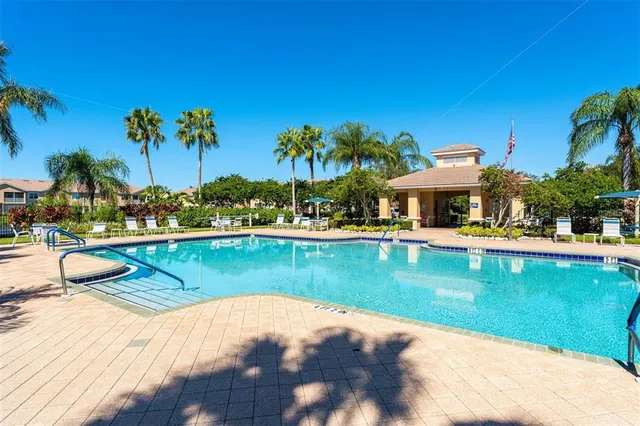 $1,790 | 3450 Parkridge Circle, Unit 204, Sarasota, FL 34243