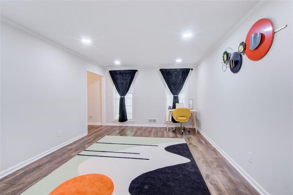 2085 High Point Trail Southwest Atlanta, GA 30331 - Photo 10 of 36 a bedroom with bed and a window