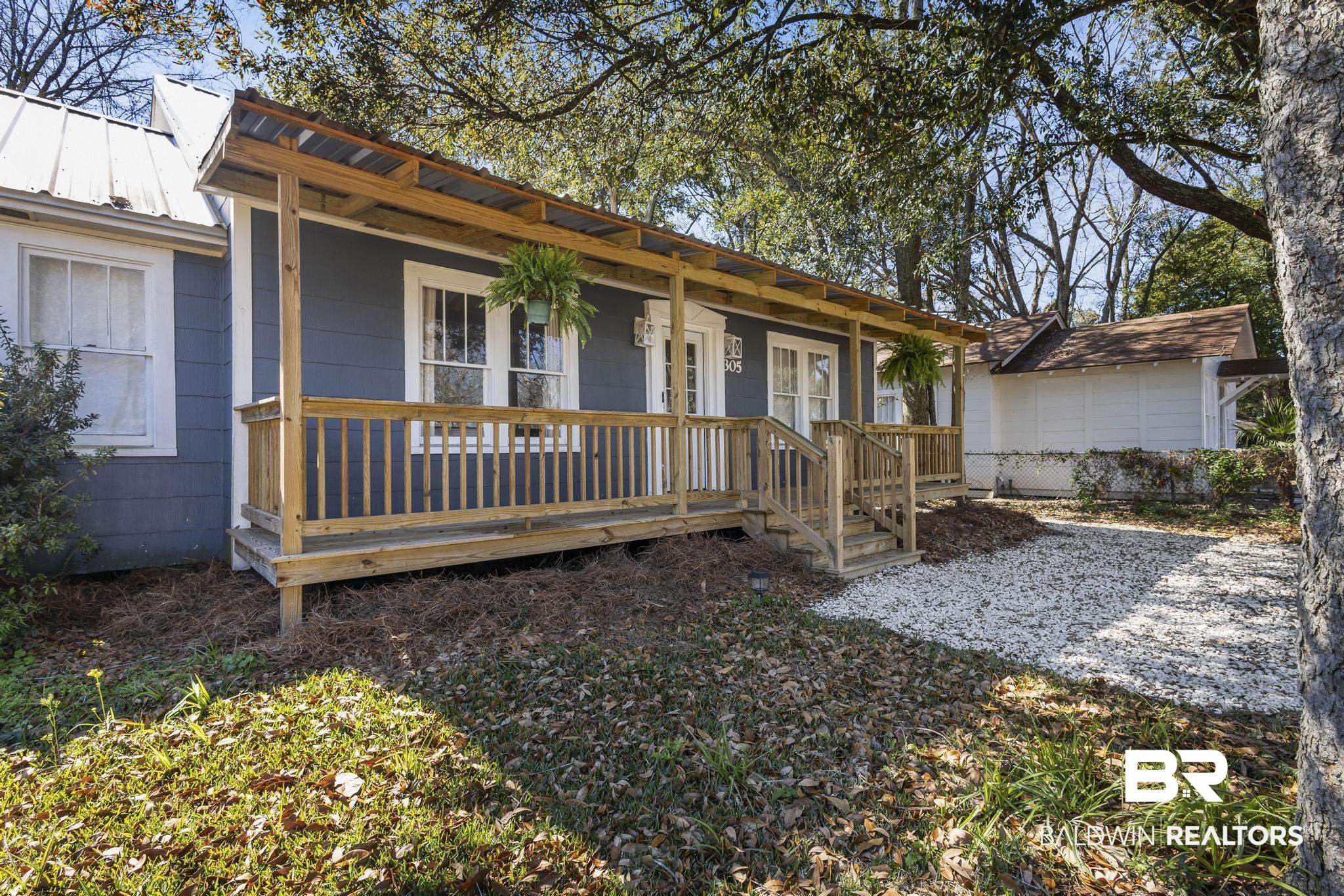 305 West Orange Avenue Foley, AL 36535 - Photo 2 of 35