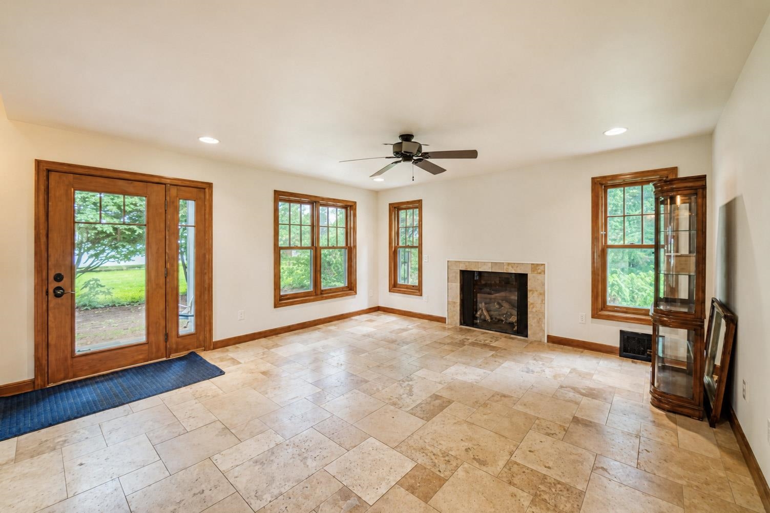 1018 Golf Club Road Wausau, WI 54403 - Photo 4 of 35