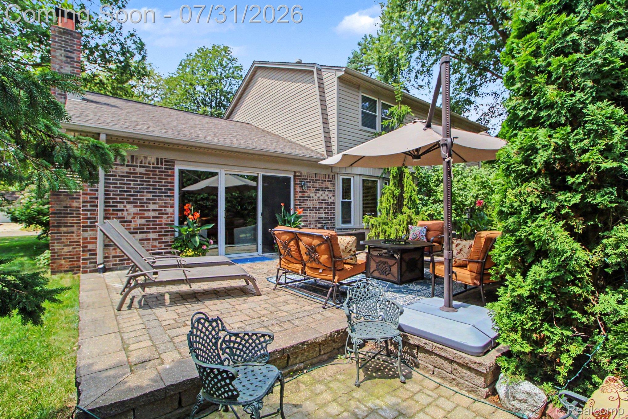 14074 Riverside Drive Livonia, MI 48154 - Photo 27 of 31 027_file_8313.jpg