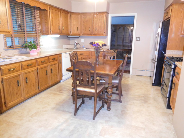 2525 Caton Farm Road Joliet, IL 60435 - Photo 9 of 25