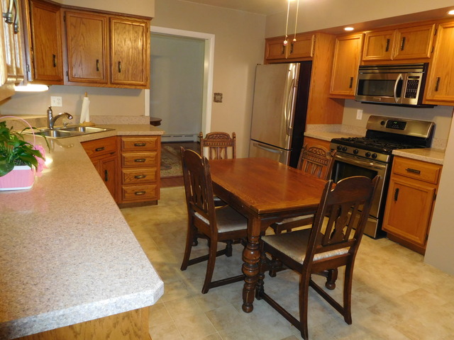 2525 Caton Farm Road Joliet, IL 60435 - Photo 10 of 25