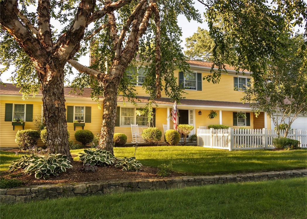 28 Bayview Drive West Warwick, RI 02893 - Photo 1 of 19