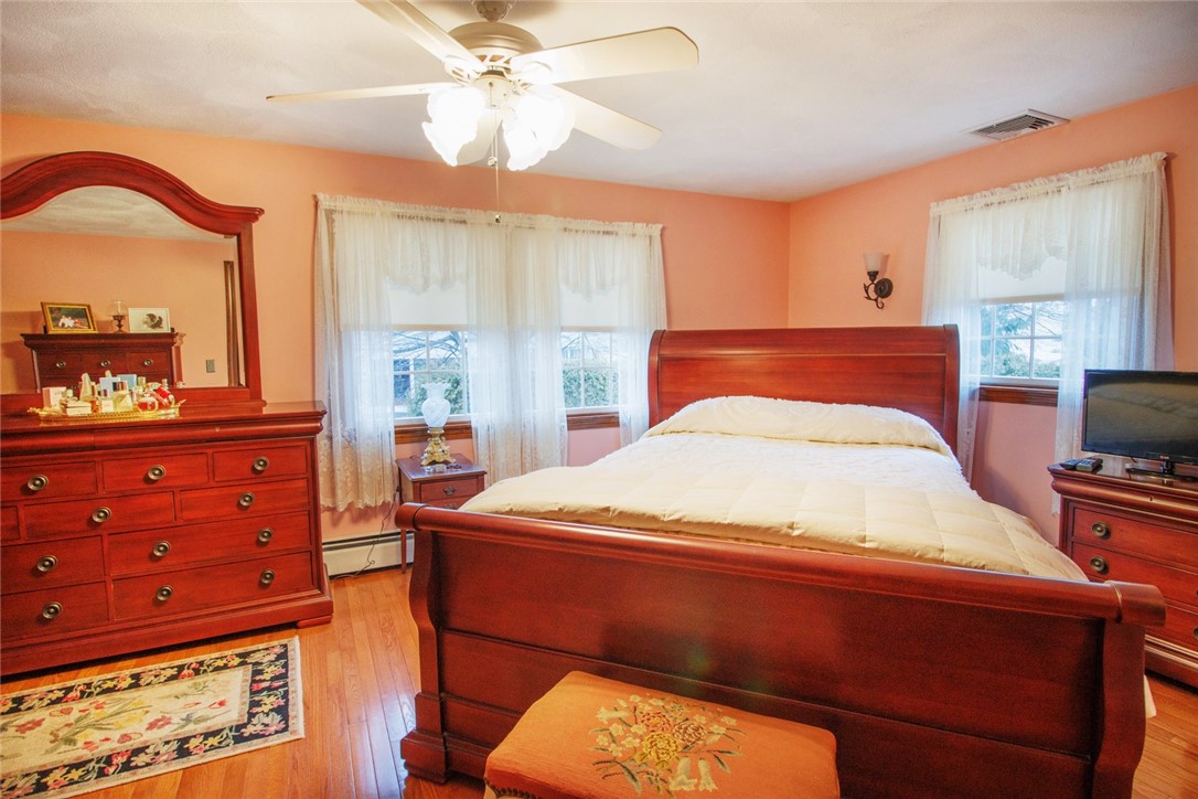 28 Bayview Drive West Warwick, RI 02893 - Photo 16 of 19