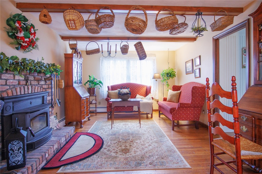 28 Bayview Drive West Warwick, RI 02893 - Photo 9 of 19