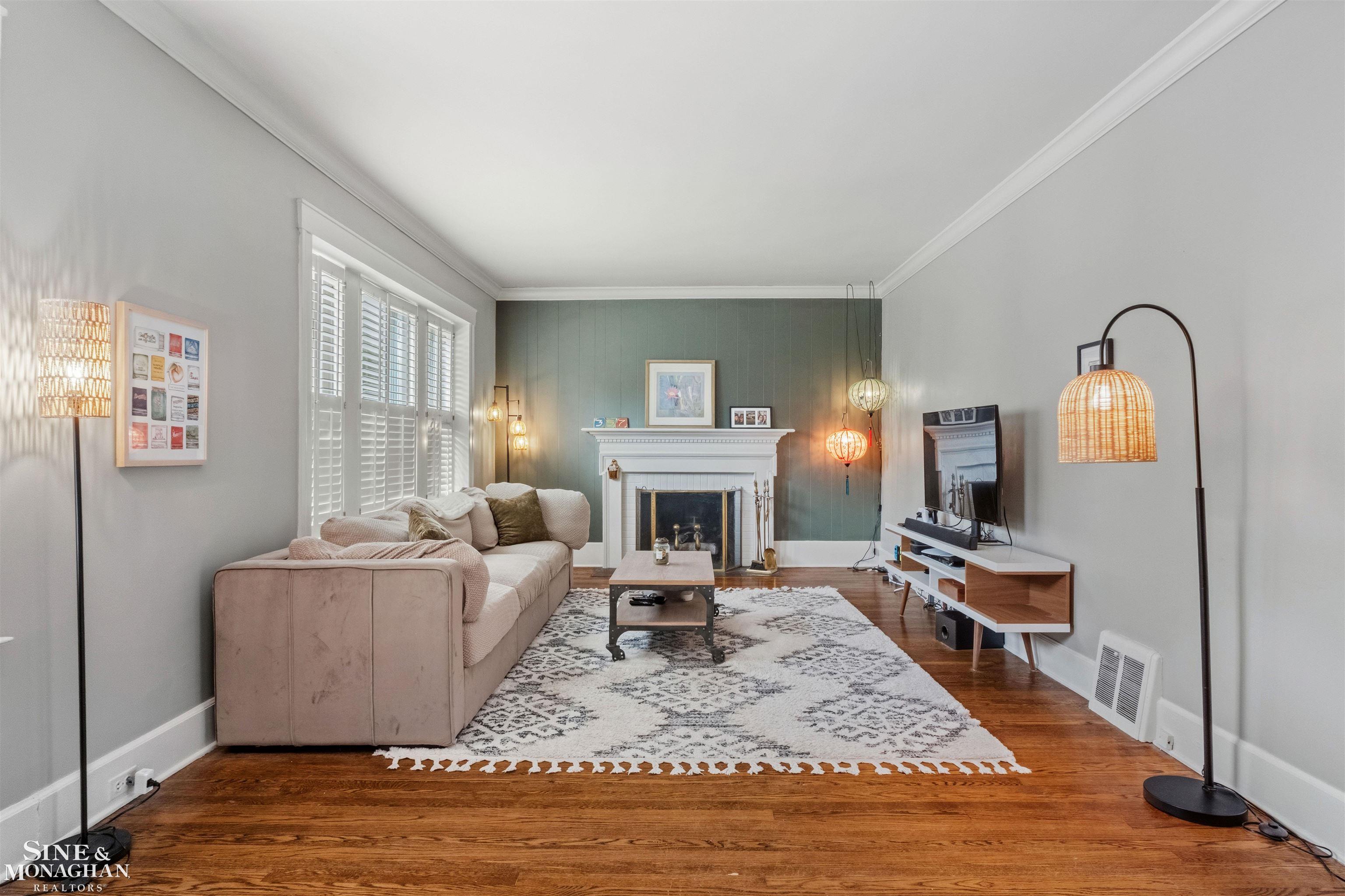 357 Roosevelt Place Grosse Pointe, MI 48230 - Photo 11 of 52