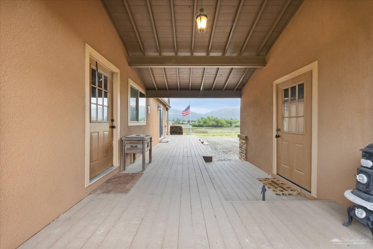 29851 North Lower Valley Road Tehachapi, CA 93561 - Photo 32 of 40 Gallery Image 32