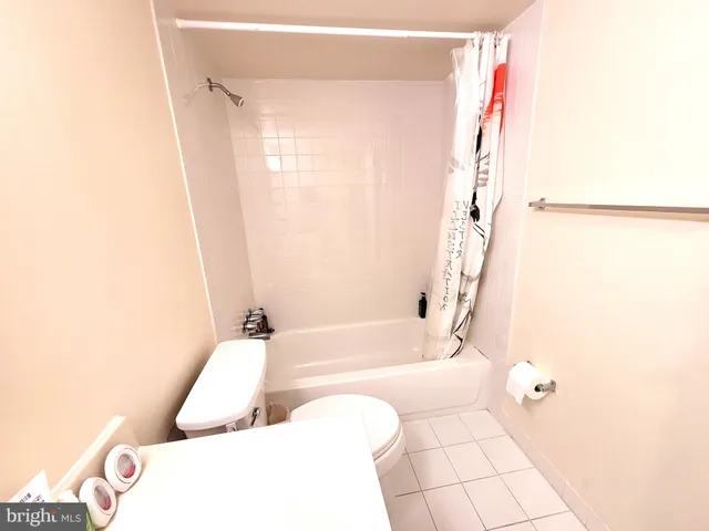 $370,000 | 9800 Kingsbridge Drive, Unit 2, Fairfax, VA 22031