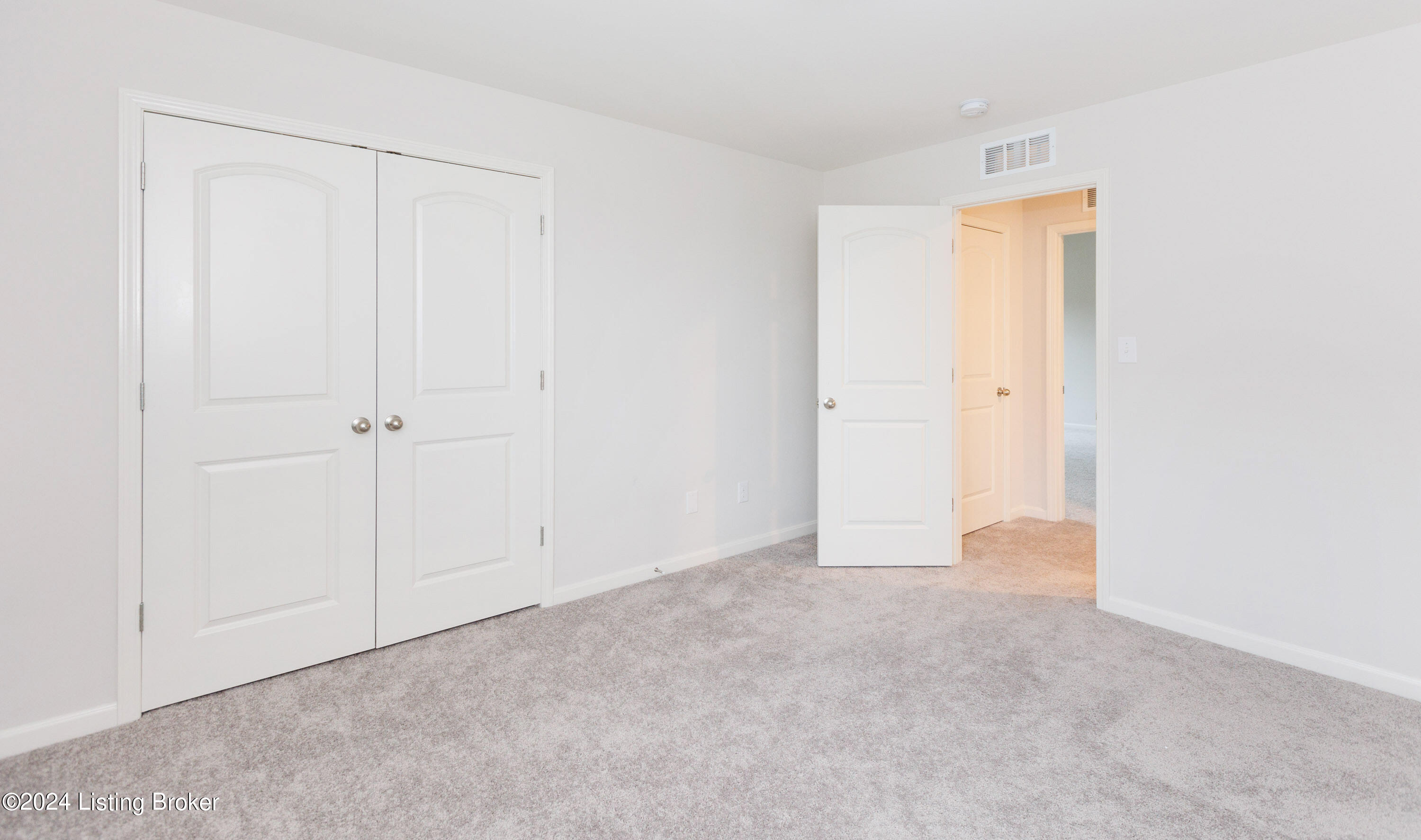 8414 Gateway Run Road Louisville, KY 40229 - Photo 21 of 44 Gateway_022