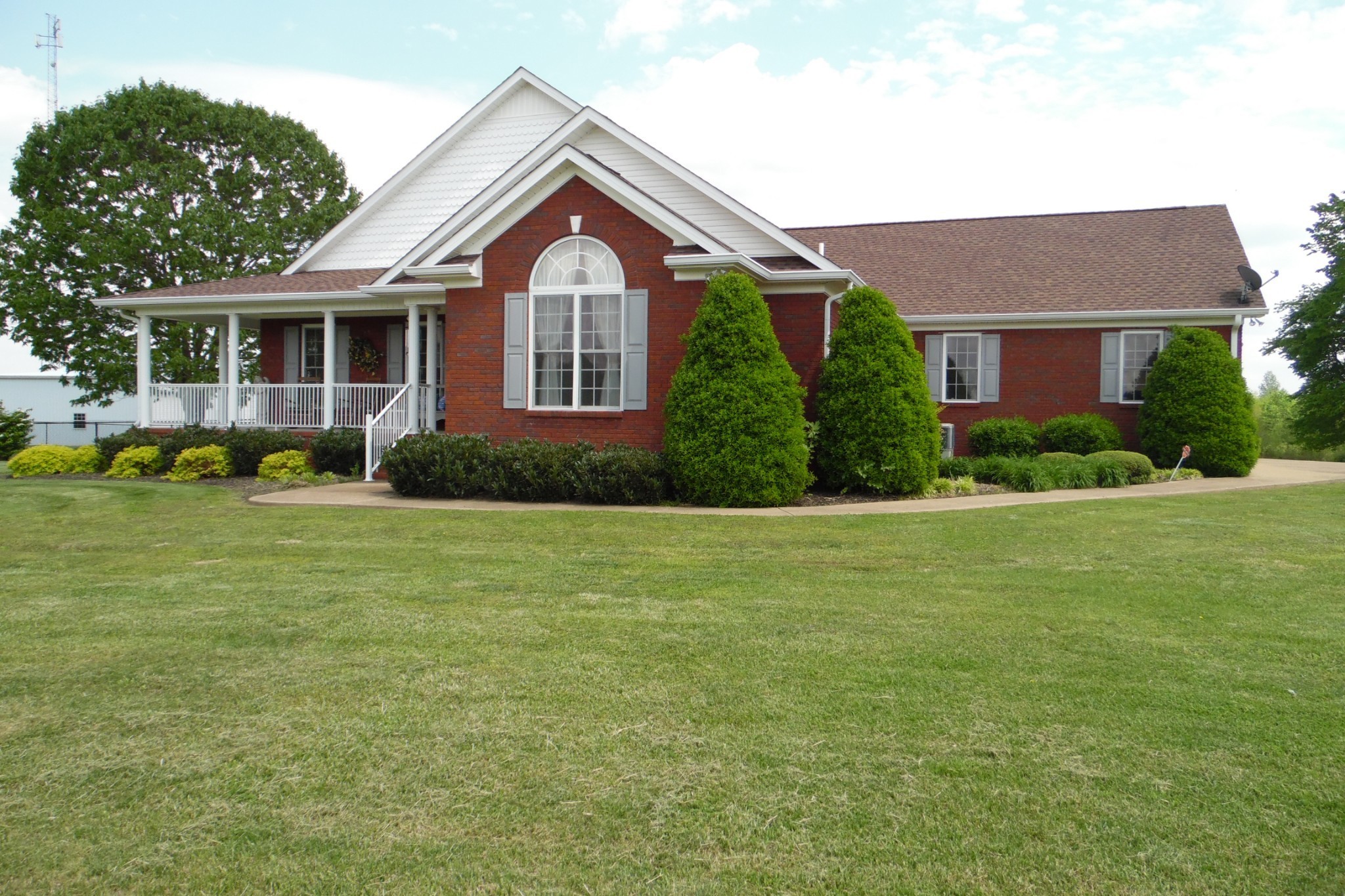 98 North Old Military Road Summertown, TN 38483 - Photo 1 of 22 Gallery Image 1