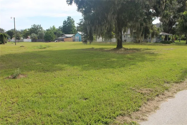$435,000 | 701 1st Street Northeast, Fort Meade, FL 33841