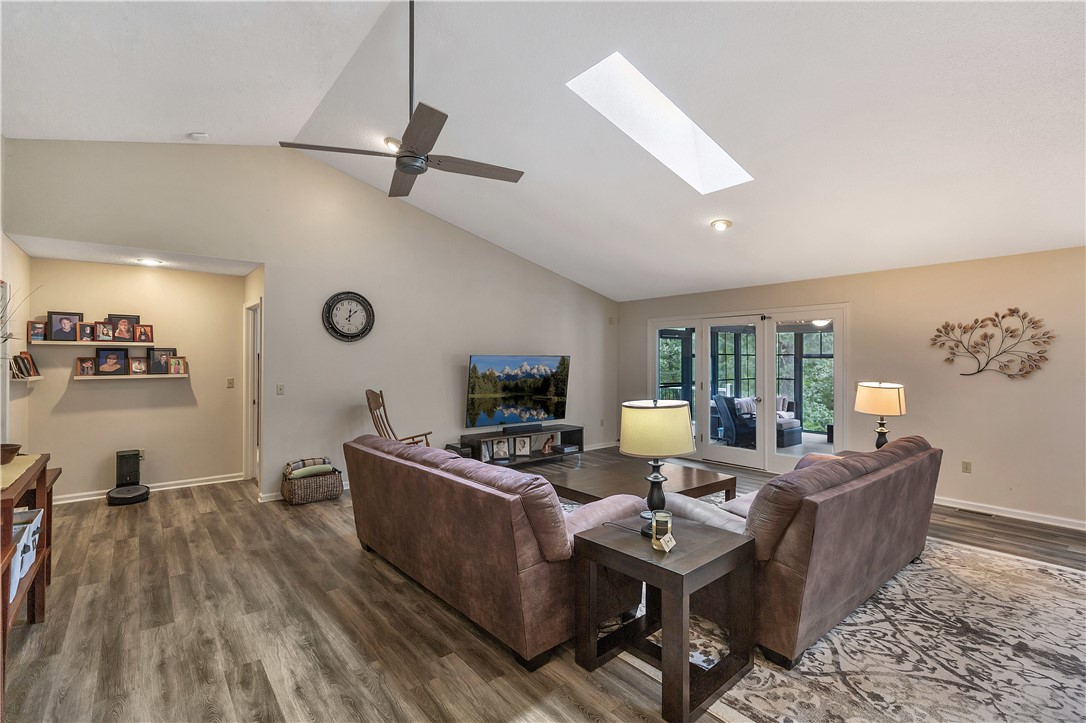 1103 Cherokee Road Townville, SC 29689 - Photo 8 of 44 Great Room