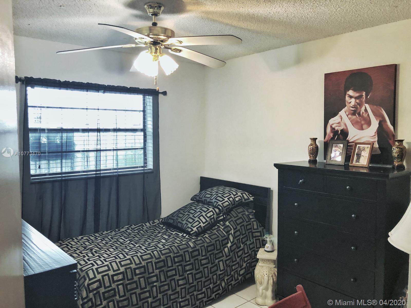 8000 Southwest 153rd Place Miami, FL 33193 - Photo 12 of 28 ROOM