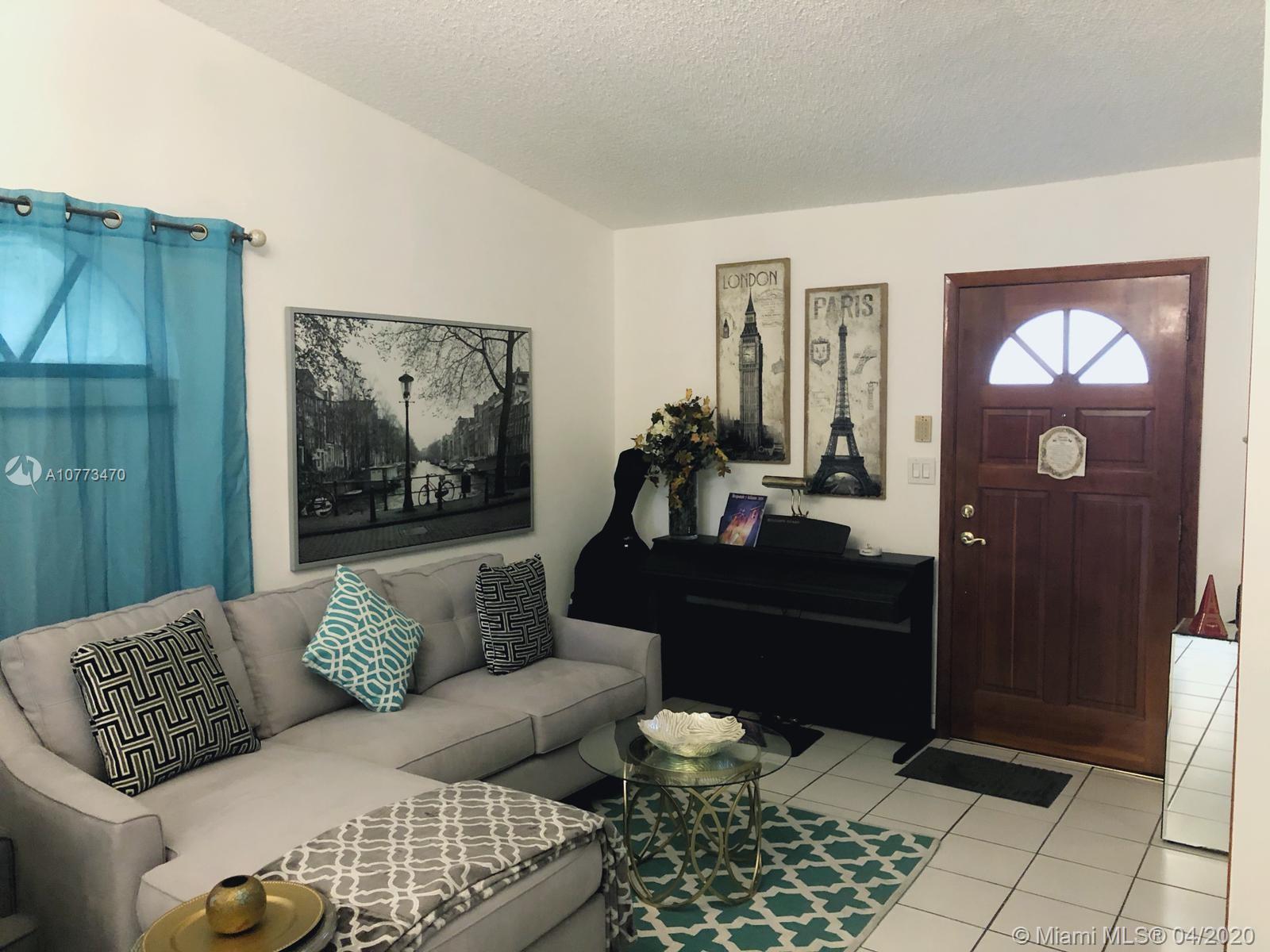 8000 Southwest 153rd Place Miami, FL 33193 - Photo 6 of 28 LIVING ROOM