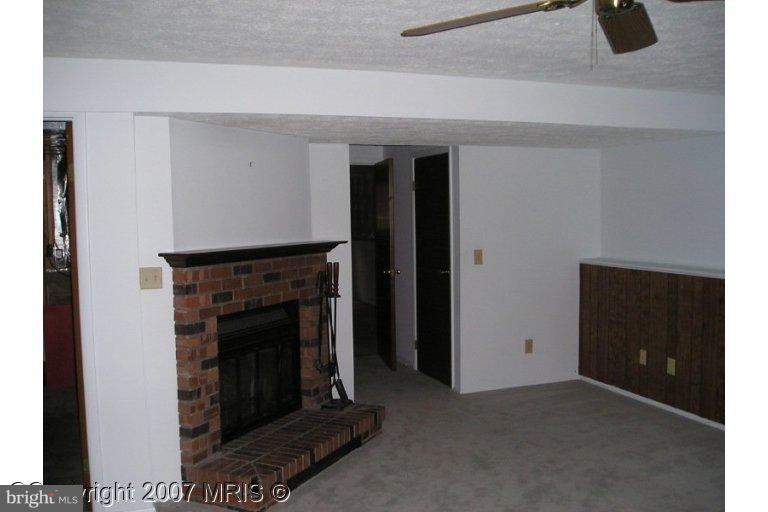 797 Stinchcomb Road Severna Park, MD 21146 - Photo 13 of 16 Family Room