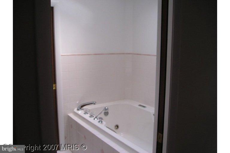 797 Stinchcomb Road Severna Park, MD 21146 - Photo 9 of 16 Master Bath