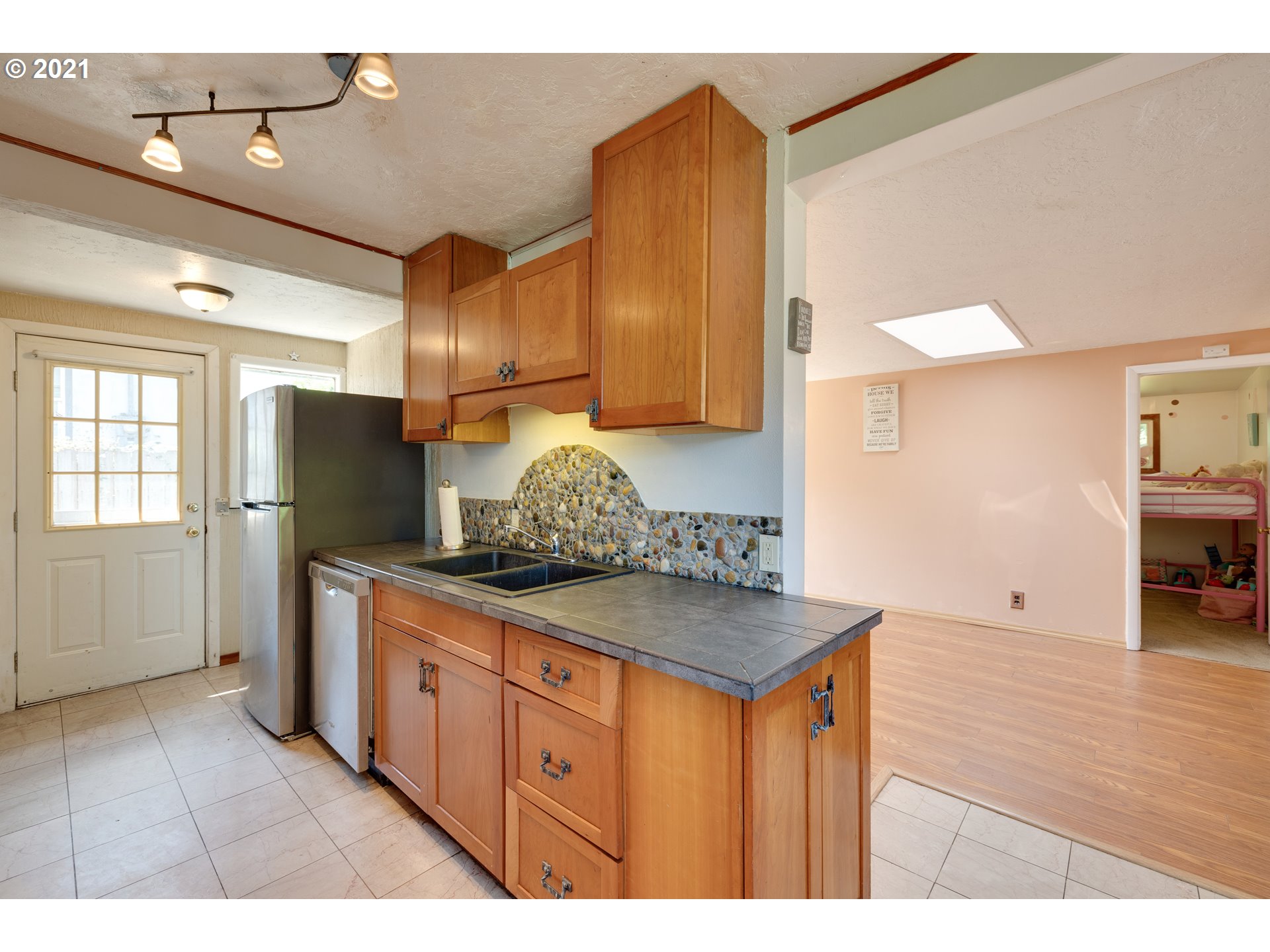 81840 Phil Road Astoria, OR 97103 - Photo 7 of 30 Gallery Image 7