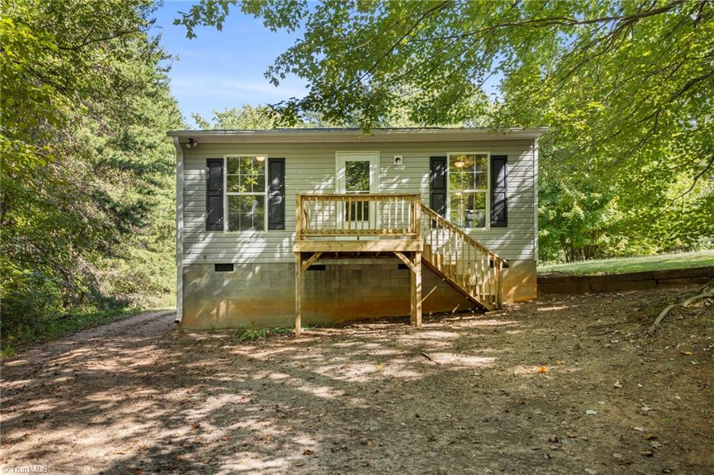 9847 Park Springs Road Ruffin, NC 27326 - Photo 2 of 20 Front of home