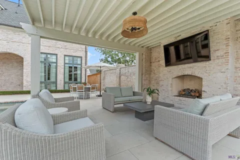 $3,700,000 | 3234 Fritchie Drive, Baton Rouge, LA 70809