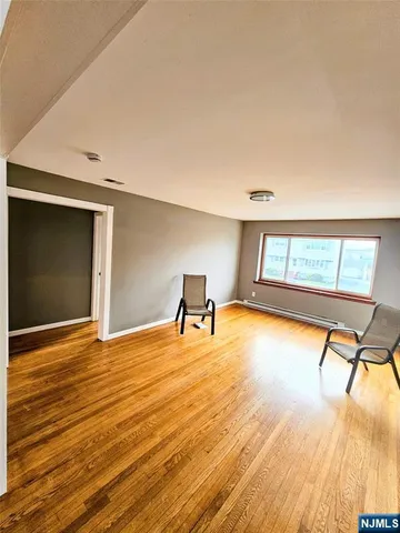 $4,000 | 138 Scoles Avenue, Unit 1ST FLOOR DU, Clifton, NJ 07012