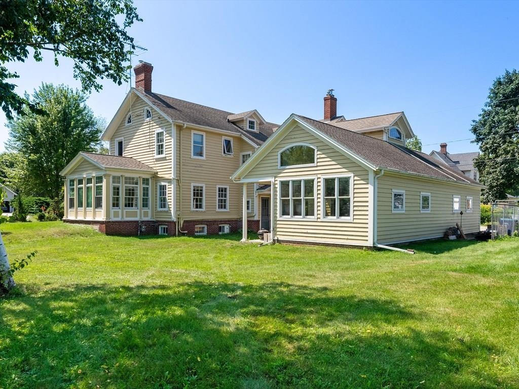 205 Rose Street Kewaunee, WI 54216 - Photo 5 of 51