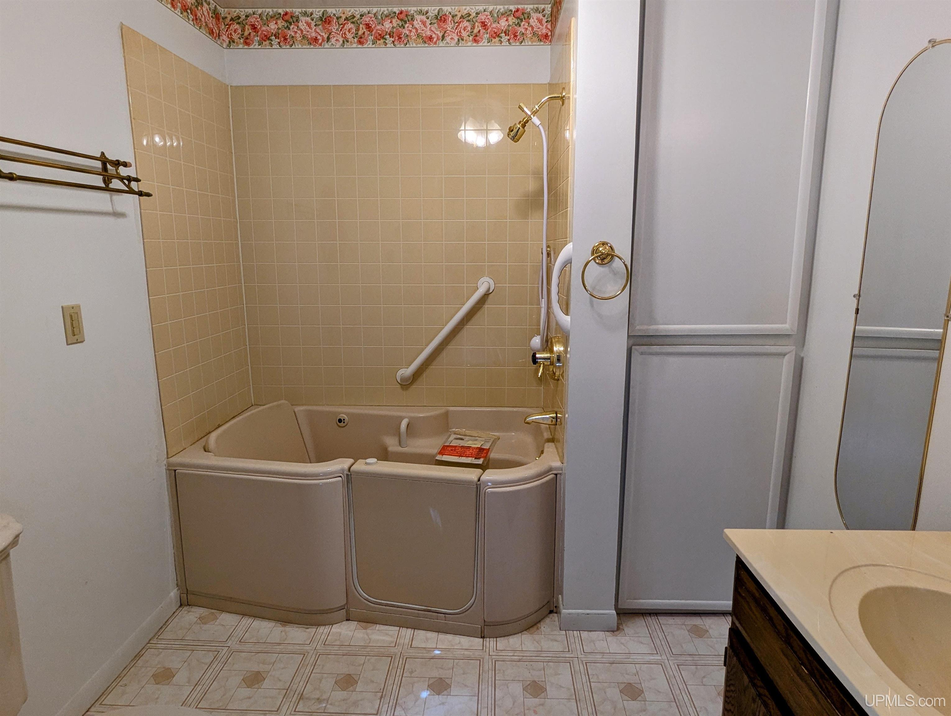 343 East Ridge Street Marquette, MI 49855 - Photo 27 of 69