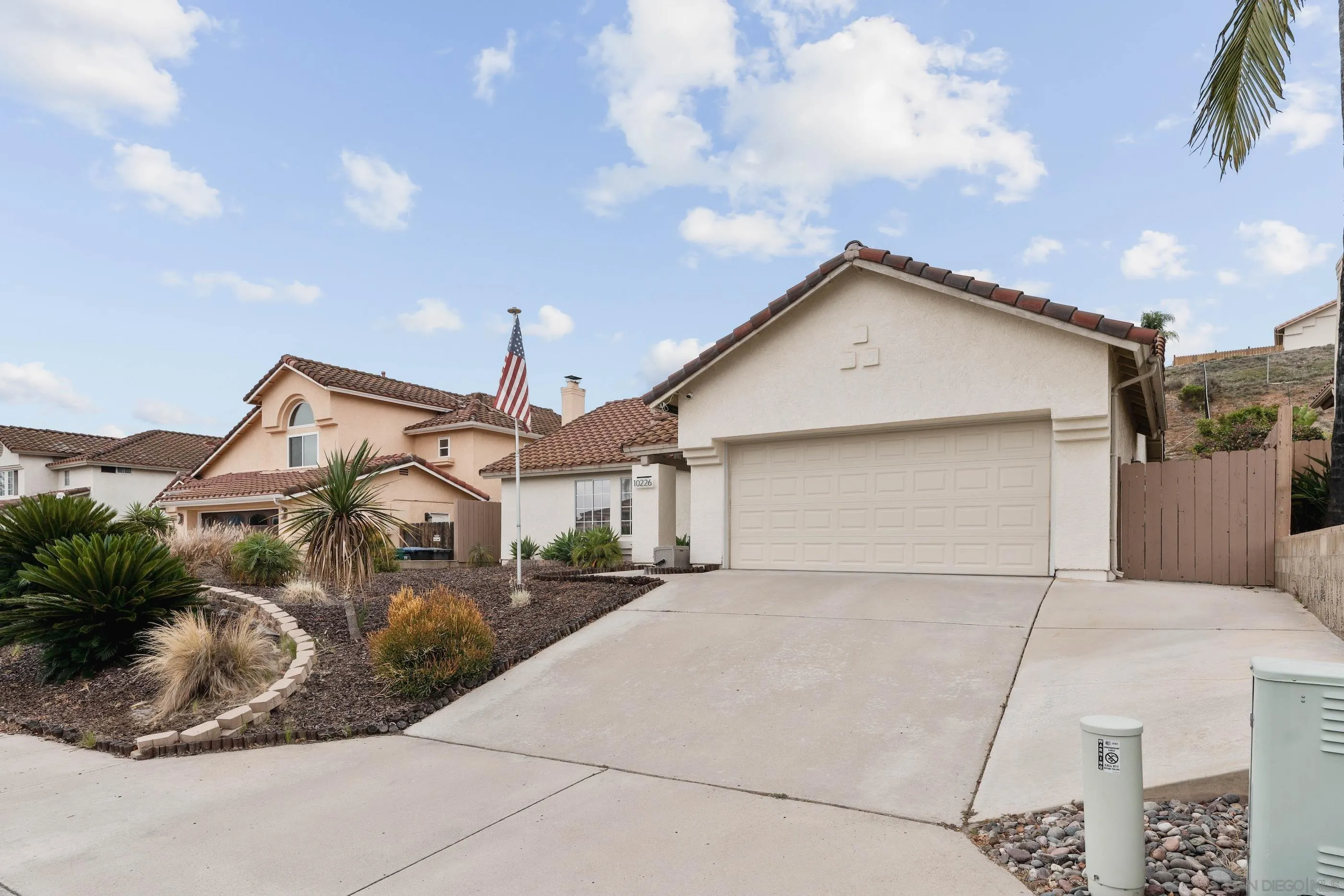 10226 Julio Place Santee, CA 92071 - Photo 11 of 36