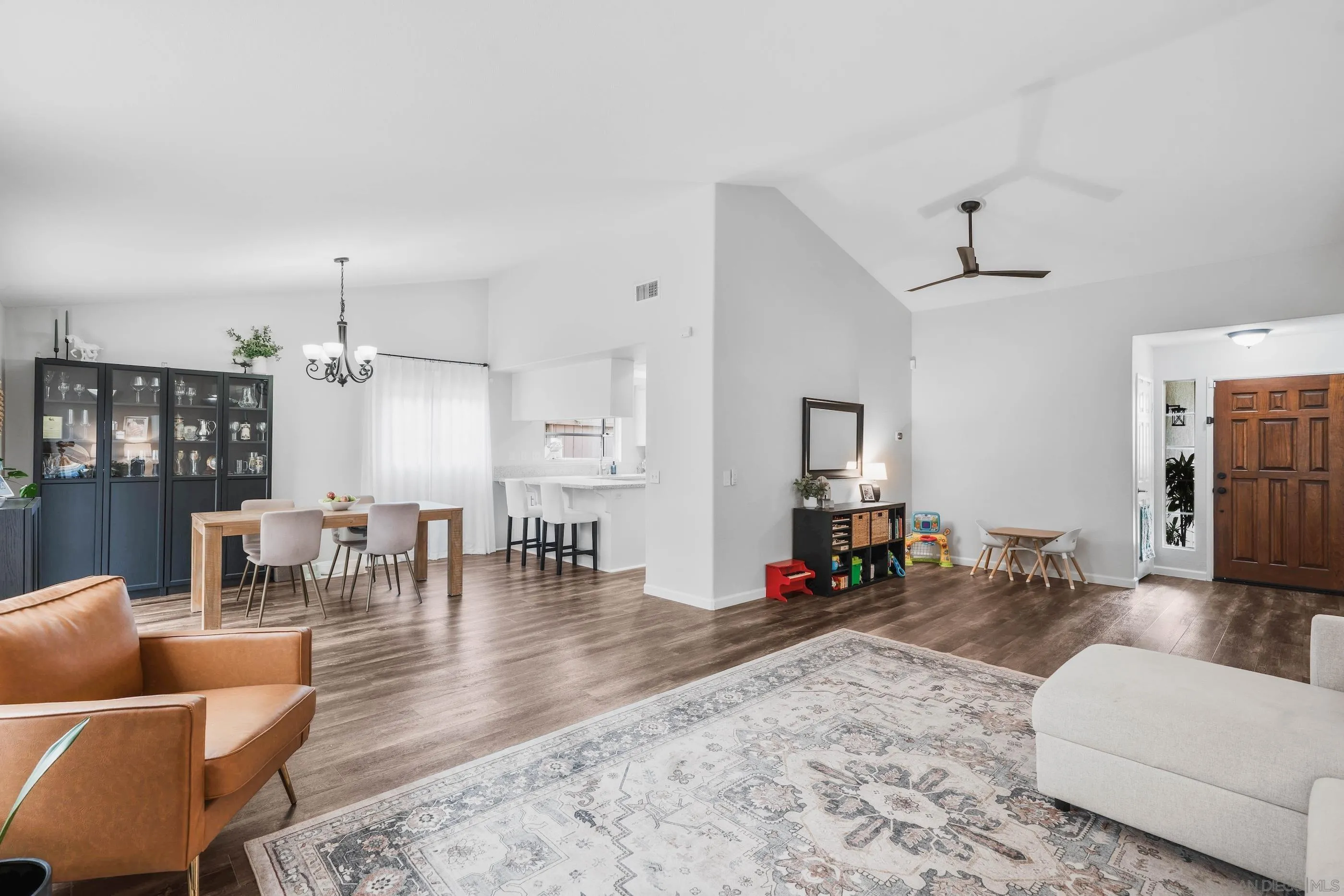 10226 Julio Place Santee, CA 92071 - Photo 12 of 36