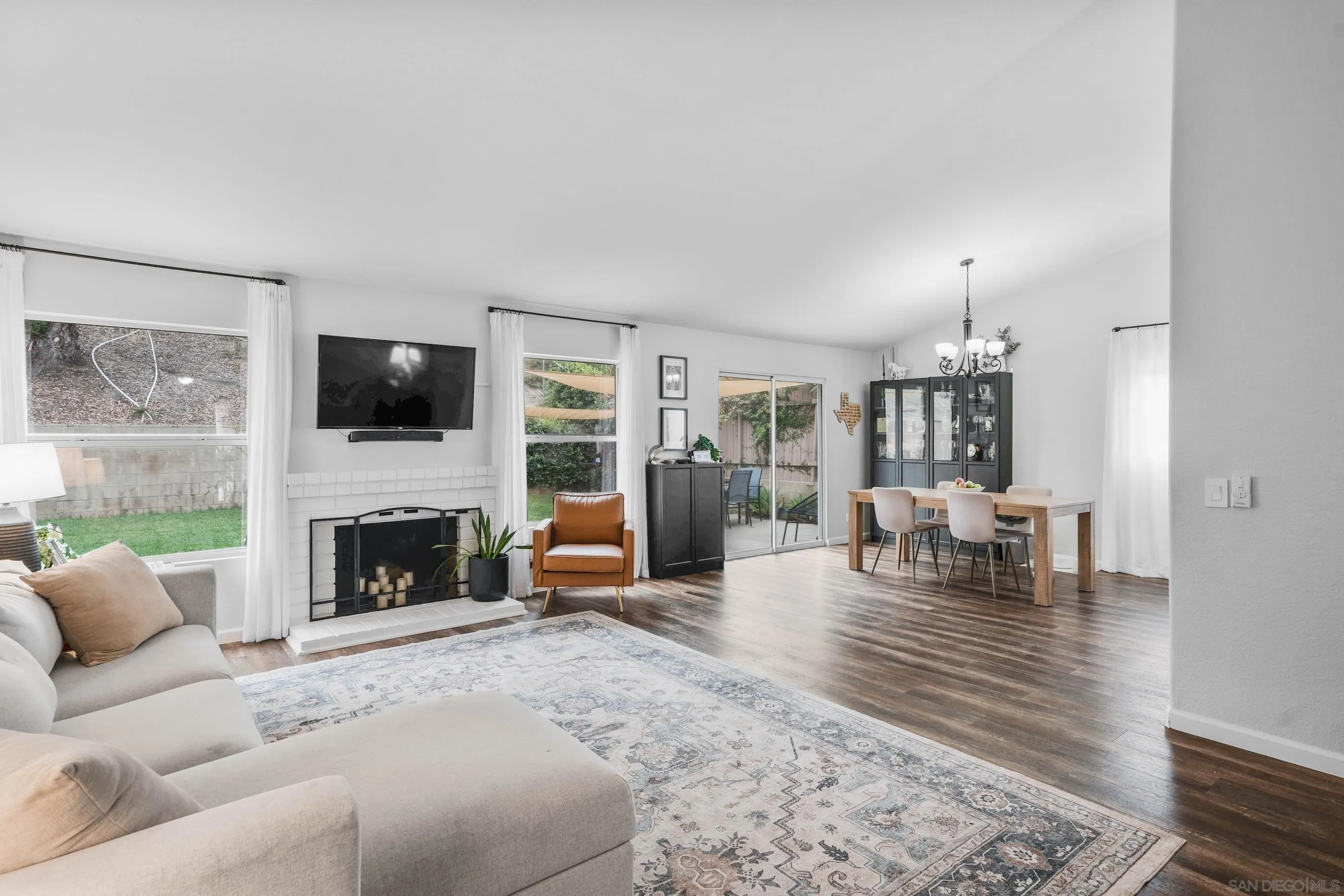 10226 Julio Place Santee, CA 92071 - Photo 13 of 36