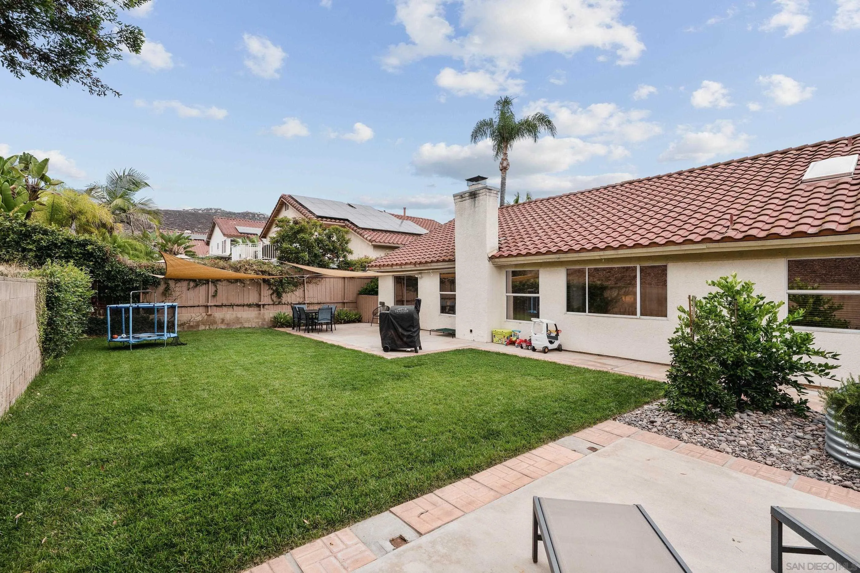 10226 Julio Place Santee, CA 92071 - Photo 10 of 36