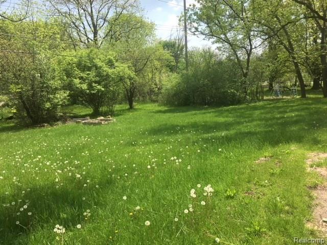 26544 Orchard Lake Road Farmington, MI 48334 - Photo 23 of 27